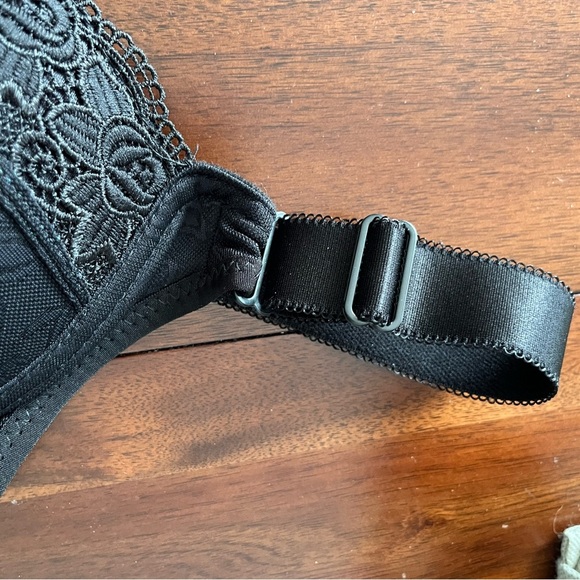 Shein Black Lace Bra with sequins - Picture 6 of 6